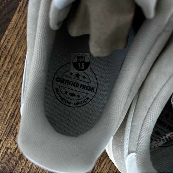 Nike Air Force 1 Low '07 LV8
Certified Fresh Rattan - Picture 5 of 5